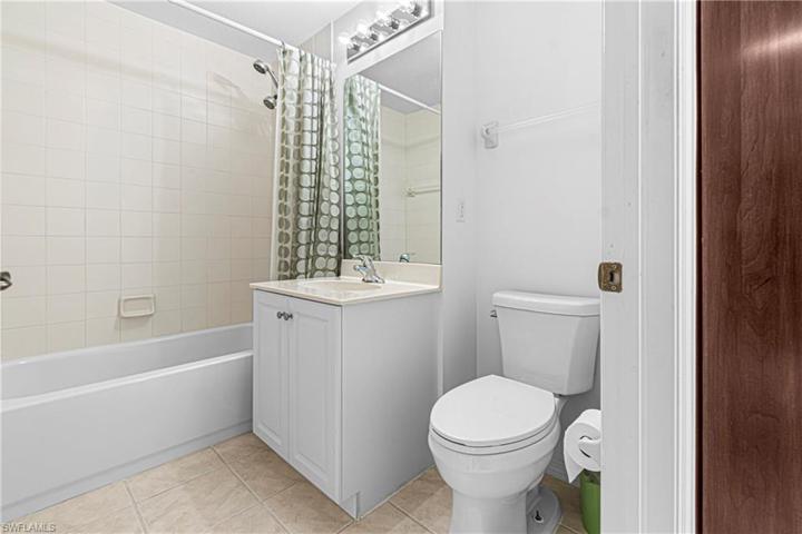 2nd Bathroom