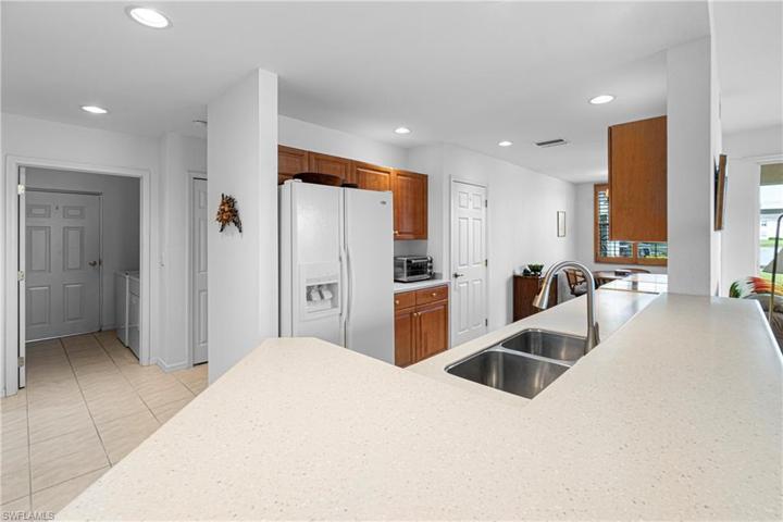 4204 Liron AVE # 101, FORT MYERS FL 33916