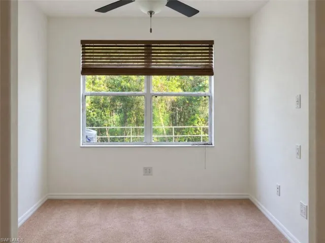 30324 Elderwood Dr, Wesley Chapel, Florida 33543