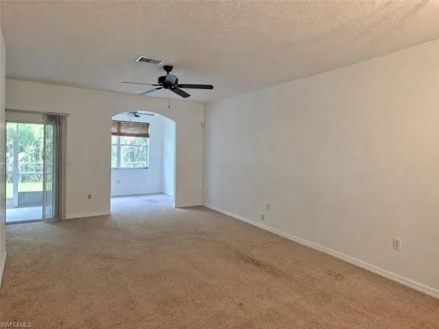 30324 Elderwood Dr, Wesley Chapel, Florida 33543