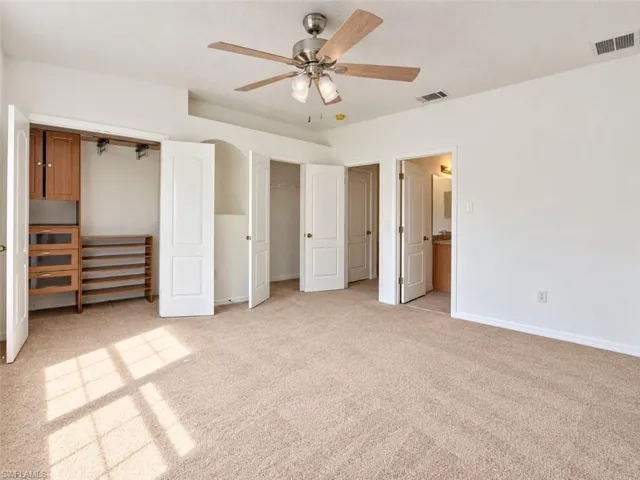 30324 Elderwood Dr, Wesley Chapel, Florida 33543