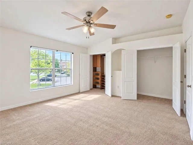 30324 Elderwood Dr, Wesley Chapel, Florida 33543