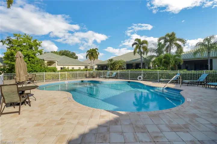 849  Vistana  CIR, Naples, FL 34119