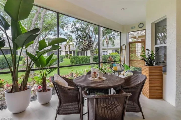 849  Vistana  CIR, Naples, FL 34119
