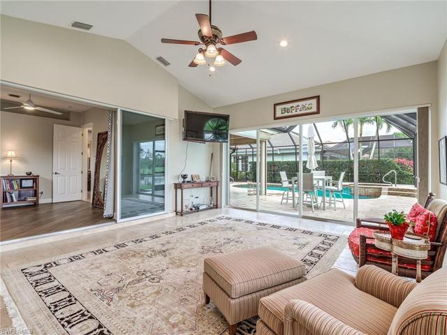 BONUS ROOM OPENS TO POOL AND LANAI