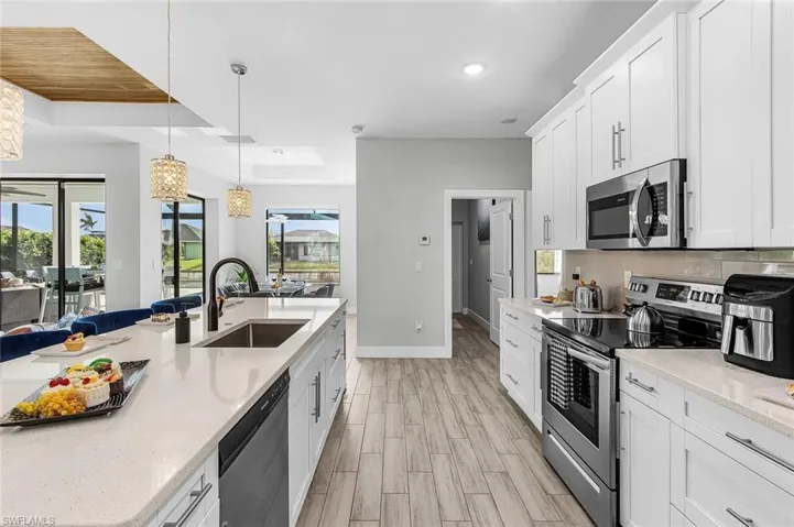 828 Sw 28th St, Cape Coral, Florida 33914