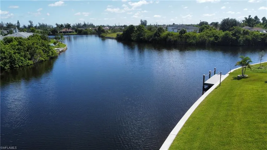 2907 Nw 9th St, Cape Coral, Florida 33993