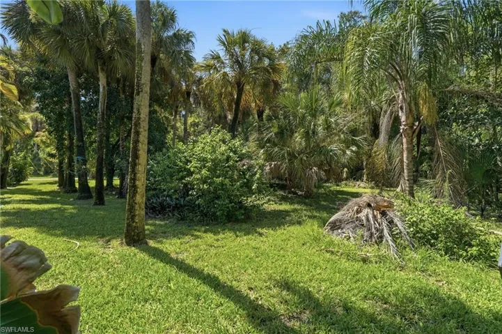 2604 E 6th St, Lehigh Acres, Florida 33936
