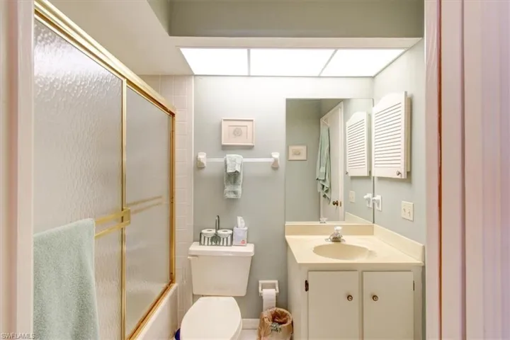 GUEST BATH