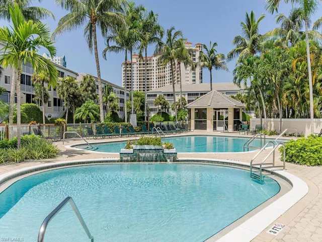 7638  Pebble Creek  CIR, Naples, FL 34108