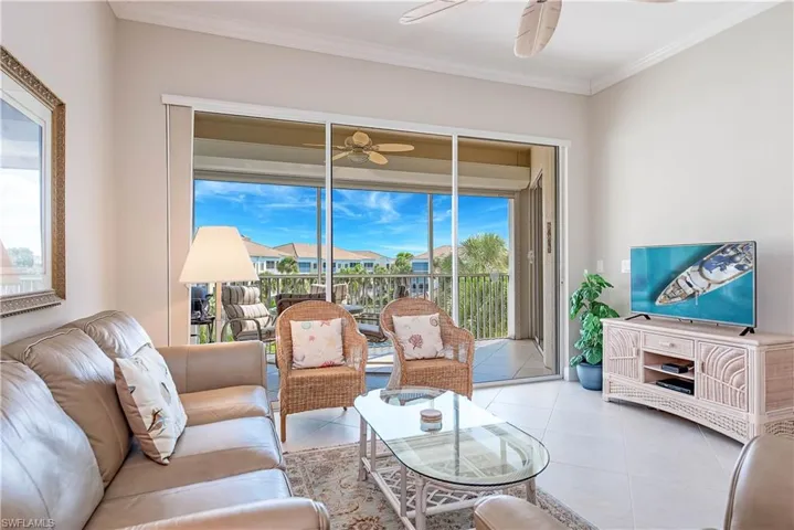 7638  Pebble Creek  CIR, Naples, FL 34108