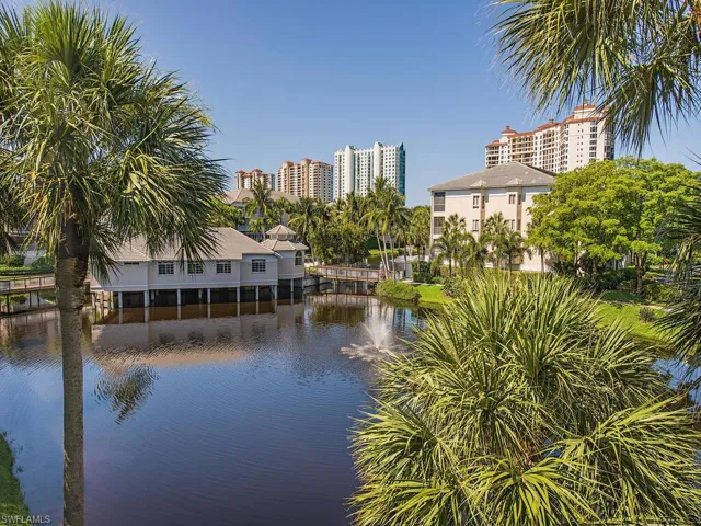 7638  Pebble Creek  CIR, Naples, FL 34108