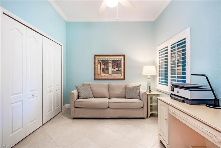 7638  Pebble Creek  CIR, Naples, FL 34108