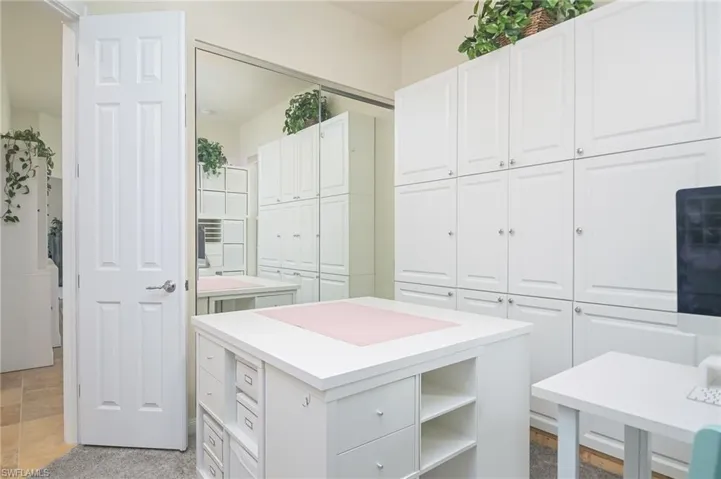 Walk in closet