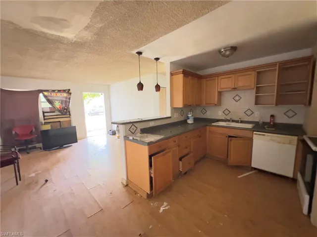 1119 Vineyard Pl, Lehigh Acres, Florida 33936