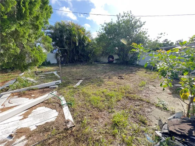 1119 Vineyard Pl, Lehigh Acres, Florida 33936