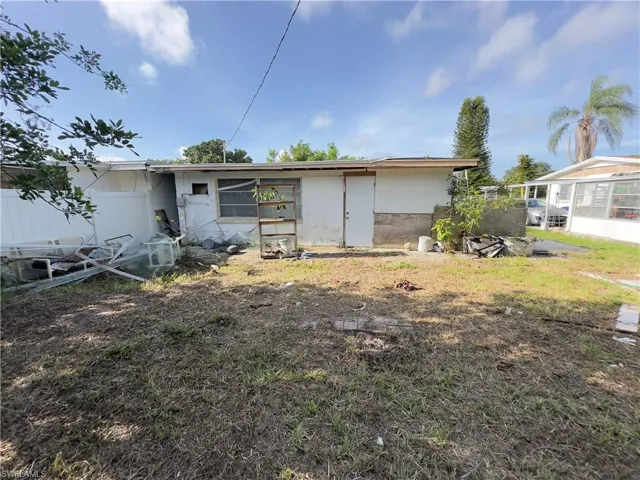 1119 Vineyard Pl, Lehigh Acres, Florida 33936