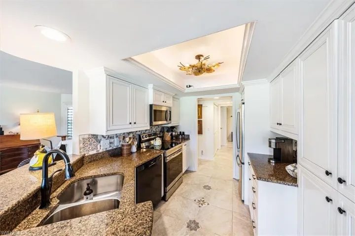 792  Eagle Creek  DR, Naples, FL 34113