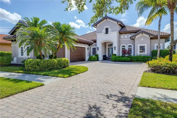 8902 Shenendoah Cir, Naples, Florida 34113