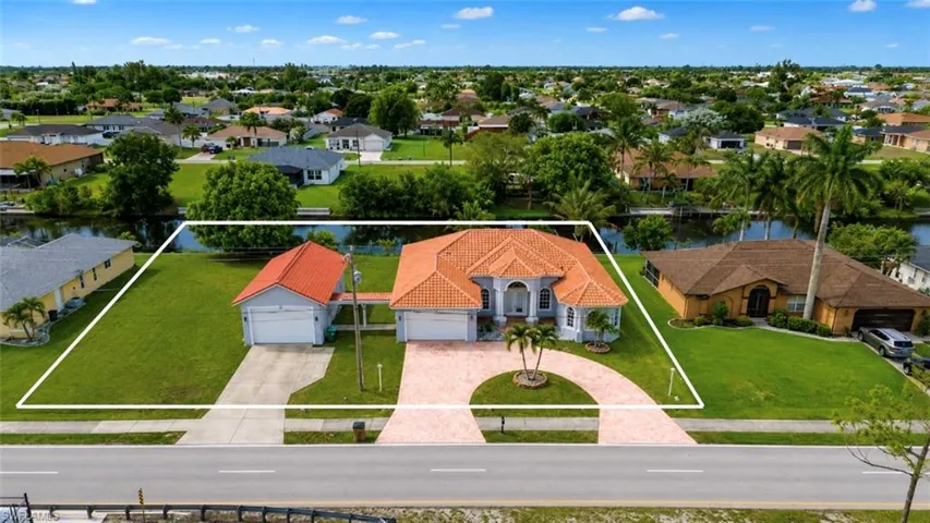 219 Gleason Pkwy, Cape Coral, Florida 33914
