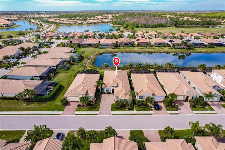 GREAT VIEW OF THE PRIVACY THIS HOME ENJOYS. PERFECT LOT LOCATION & DESIGN.