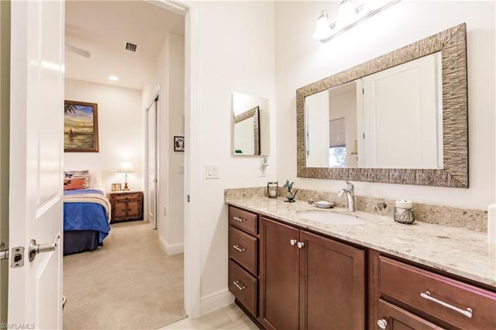 FULL BATHROOM BETWEEN THE 2 BEDROOMS FOR YOUR FAMILY TO ENJOY.