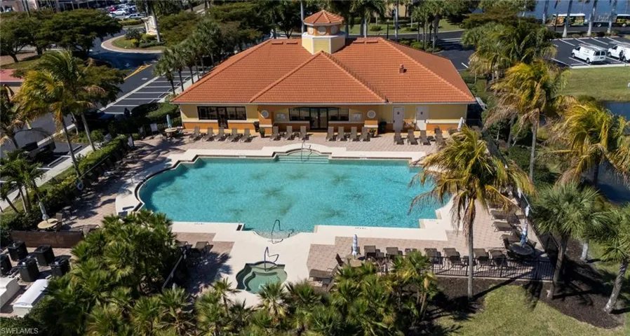 8320 Whiskey Preserve Cir 311, Fort Myers, Florida 33919
