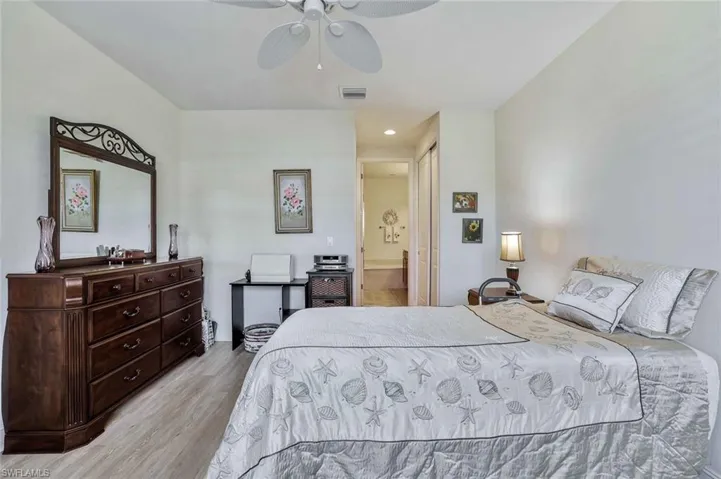 FIRST FLOOR PRIMARY SUITE