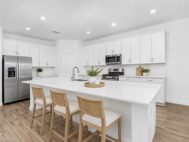 18315 Parksville Dr, Estero, Florida 33928