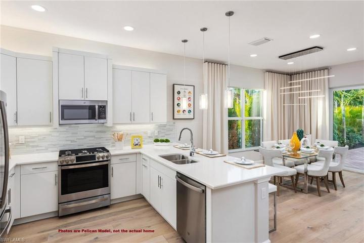 12450 Dahlia CT, NAPLES FL 34120