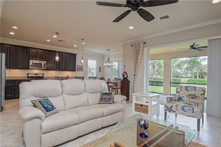 Living area & kitchen