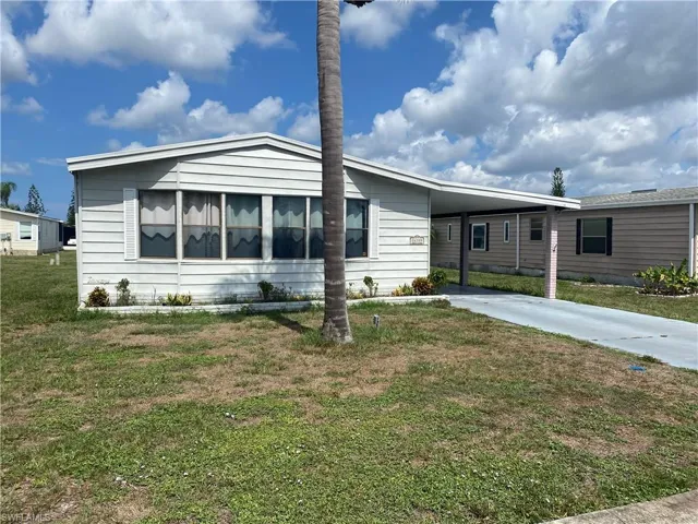 26380 New Orleans Dr, Bonita Springs, Florida 34135