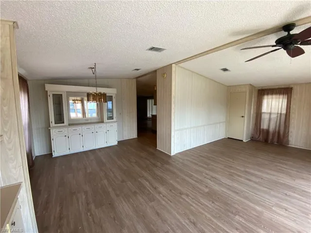 26380 New Orleans Dr, Bonita Springs, Florida 34135