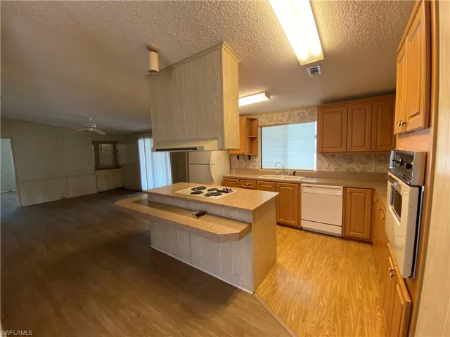 26380 New Orleans Dr, Bonita Springs, Florida 34135