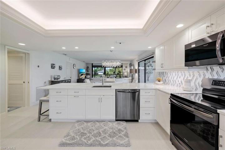 Very Spacious for Guests that Love being in the Kitchen