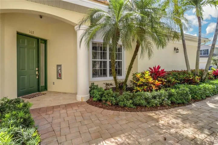28678 San Lucas LN # 102, BONITA SPRINGS FL 34135