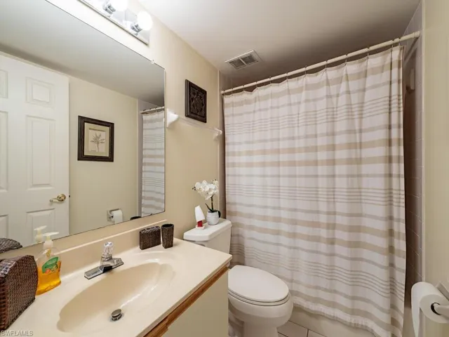5980  Amherst  DR, Naples, FL 34112