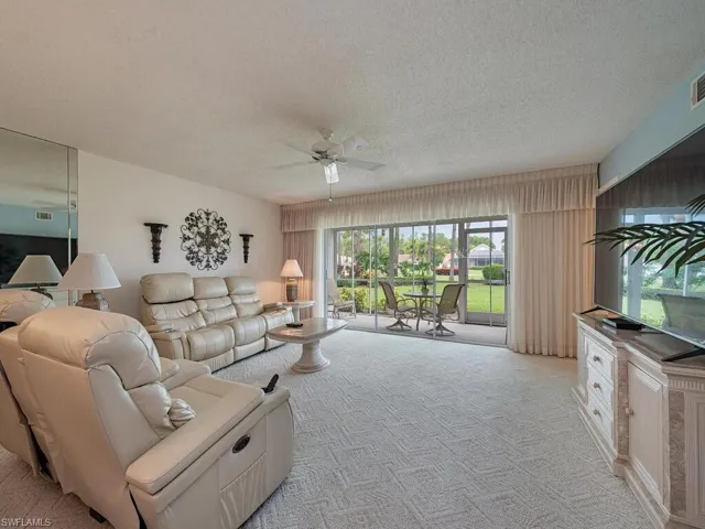 5980  Amherst  DR, Naples, FL 34112