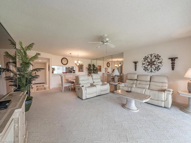 5980  Amherst  DR, Naples, FL 34112