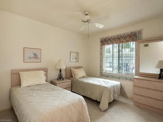 5980  Amherst  DR, Naples, FL 34112