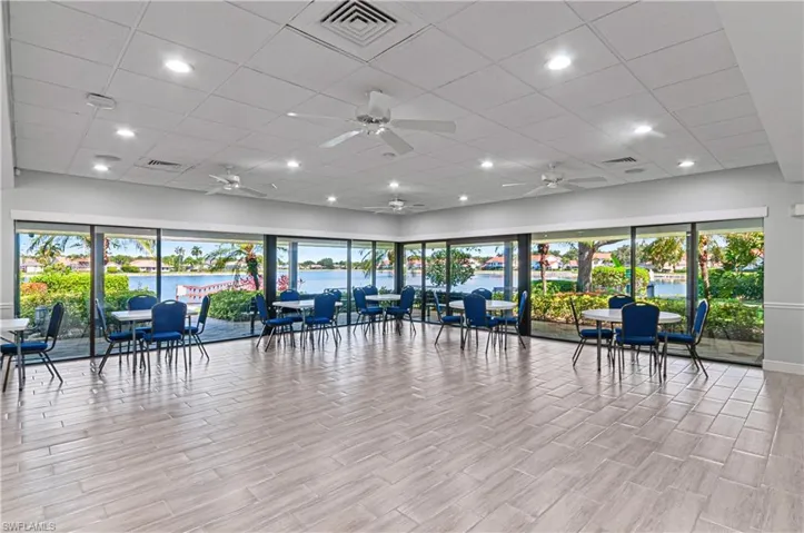 559 Henley Dr, Naples, Florida 34104