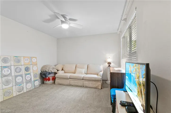 559 Henley Dr, Naples, Florida 34104