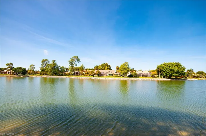 559 Henley Dr, Naples, Florida 34104