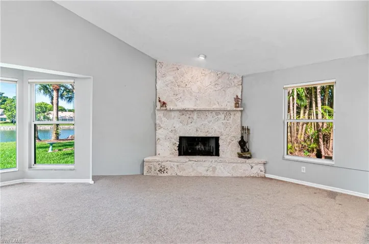 559 Henley Dr, Naples, Florida 34104