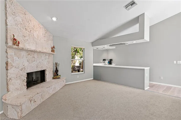 559 Henley Dr, Naples, Florida 34104