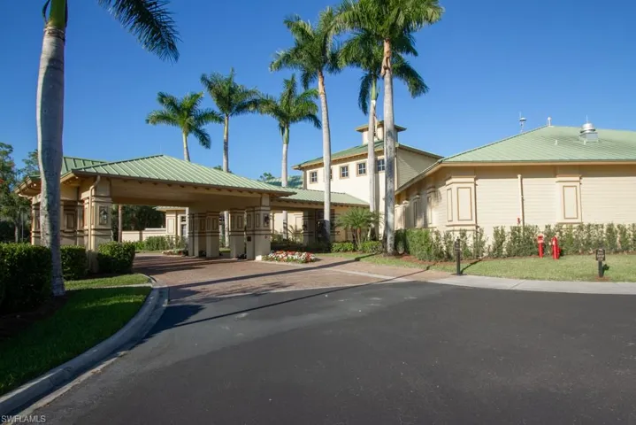 3977 Bishopwood Ct E 206, Naples, Florida 34114