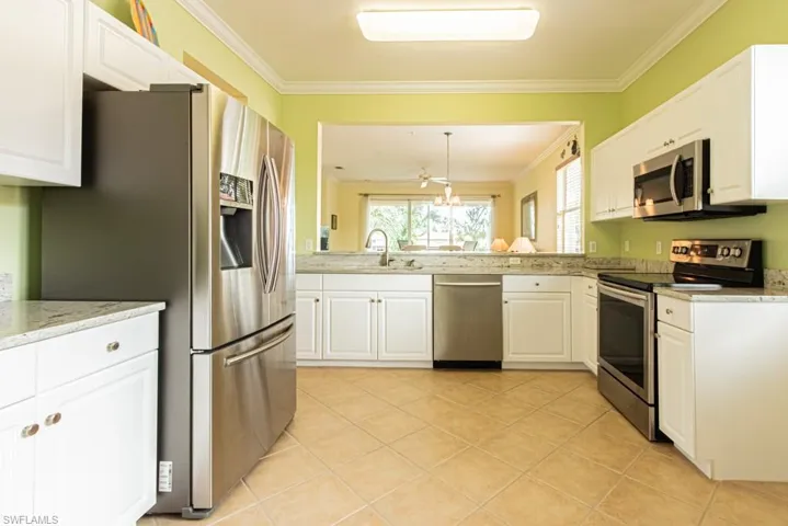 3977 Bishopwood Ct E 206, Naples, Florida 34114