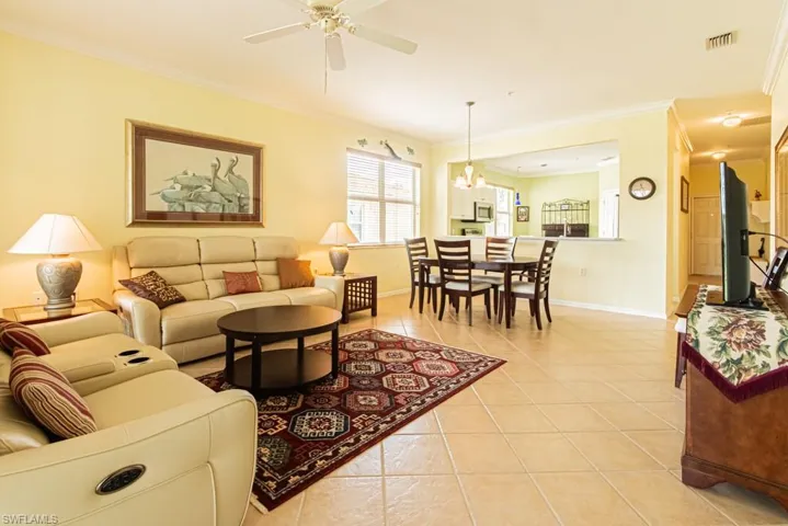 3977 Bishopwood Ct E 206, Naples, Florida 34114