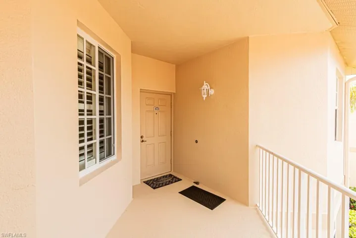 3977 Bishopwood Ct E 206, Naples, Florida 34114
