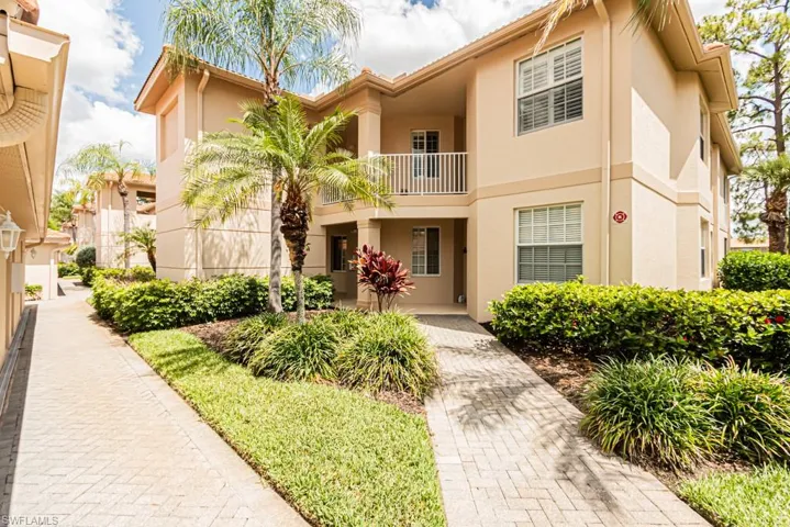 3977 Bishopwood Ct E 206, Naples, Florida 34114
